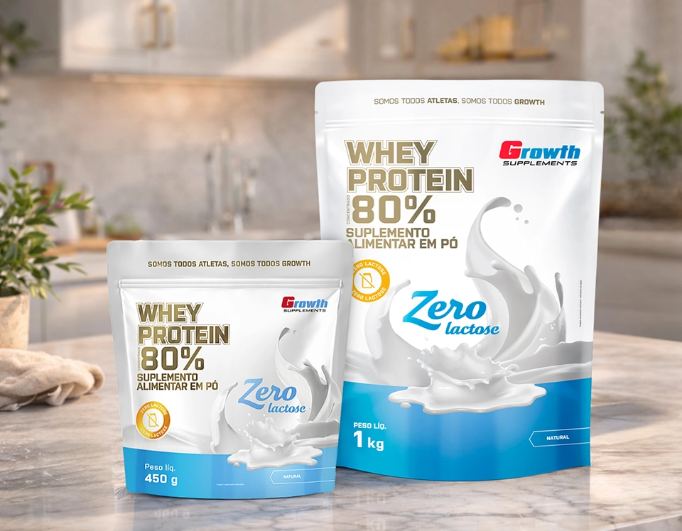 GROWTH SUPPLEMENTS - Embalagens de Whey Protein zero lactose em balcão de cozinha